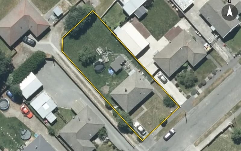 48 Davis Crescent