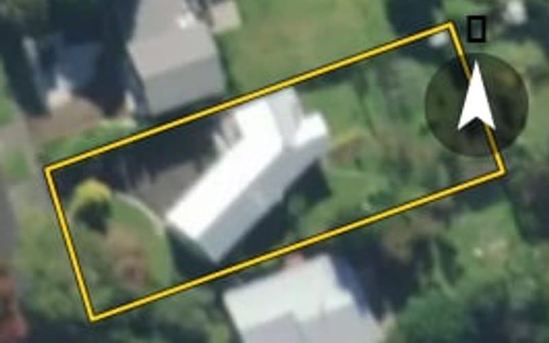16 Parkland Crescent