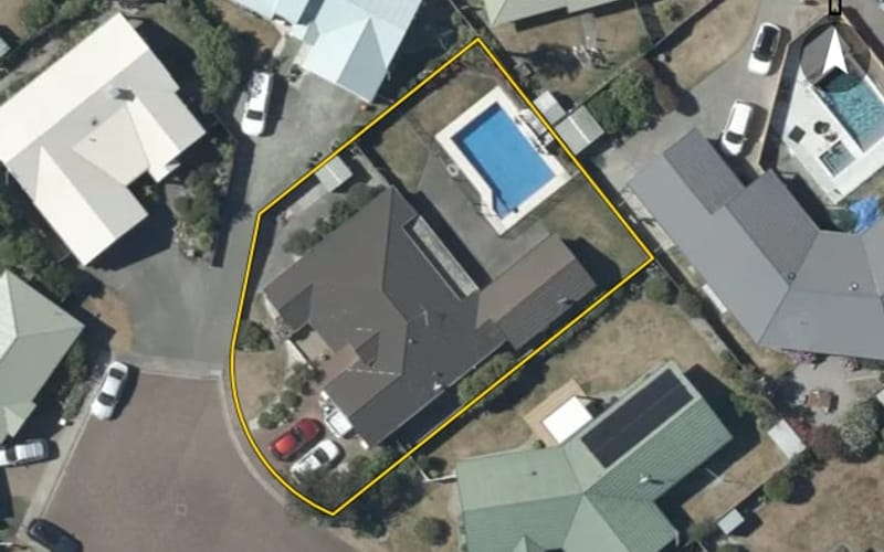 6 Montague Way