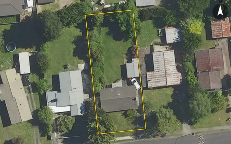 11 Roger Street