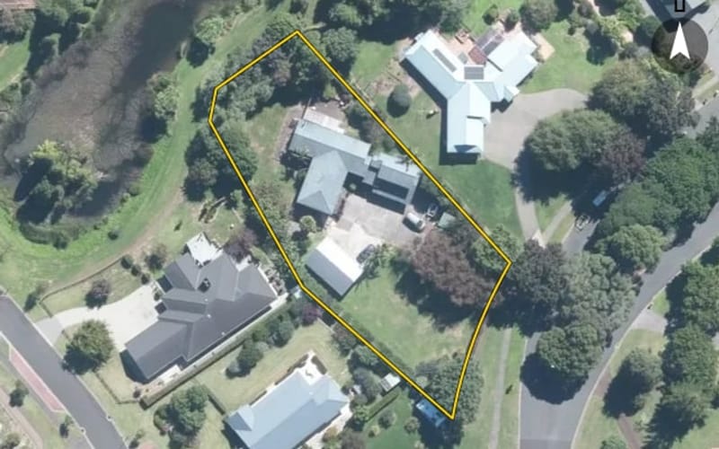9 Clive Howe Road