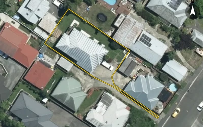 10A Taupata Street