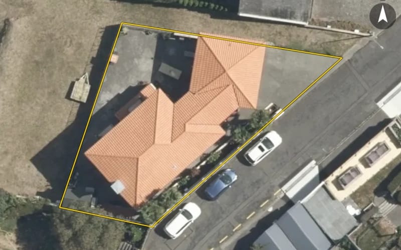 12 Roslyn Road