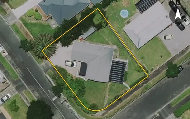15 Matthews Crescent