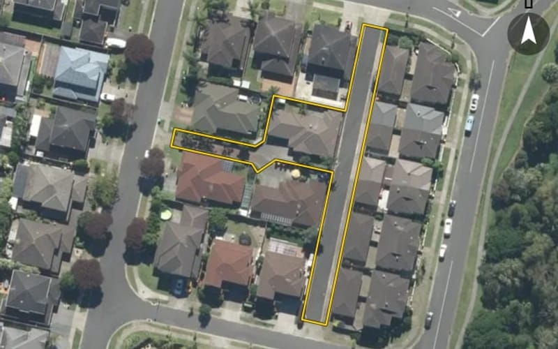 15 Greenbrooke Drive
