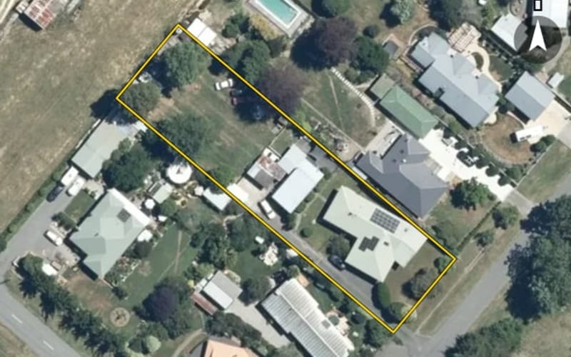 889 Park Road South