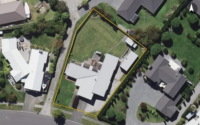 18 Montgomery Crescent