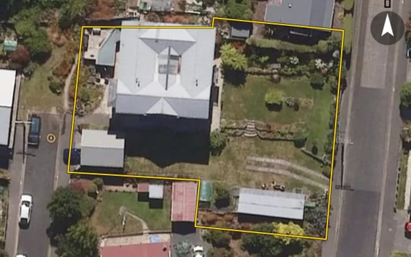 6 McCracken Street