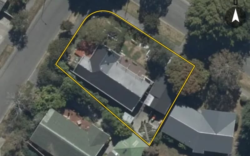 60 Burnside Crescent