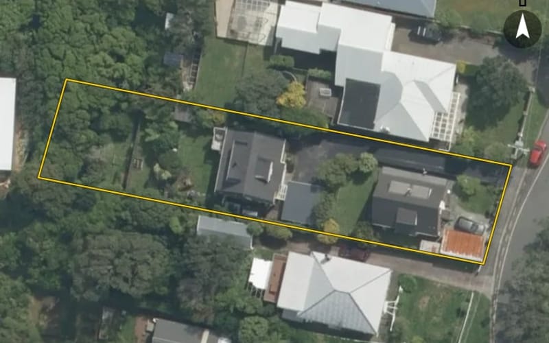 11 Robert Street