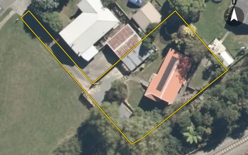 19 Oaklands Grove