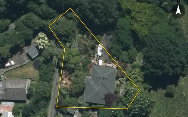 10 Moorhouse Avenue
