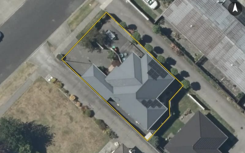 15 Bowling Road