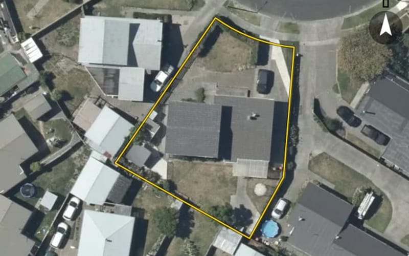 17 Lichfield Crescent