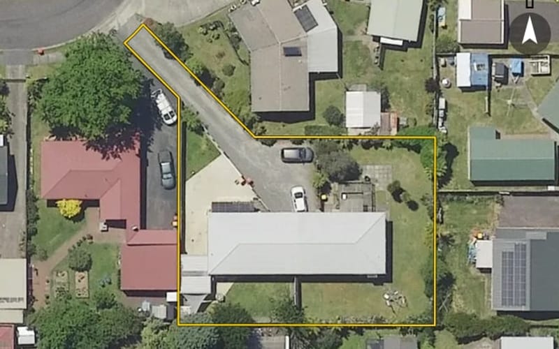 27A Barron Crescent