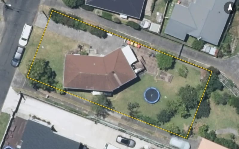 24 Swan Crescent