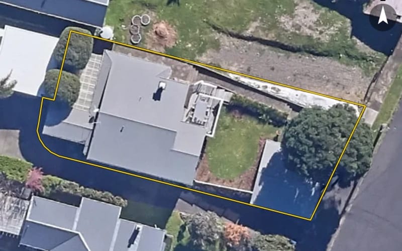 16 Rowan Road