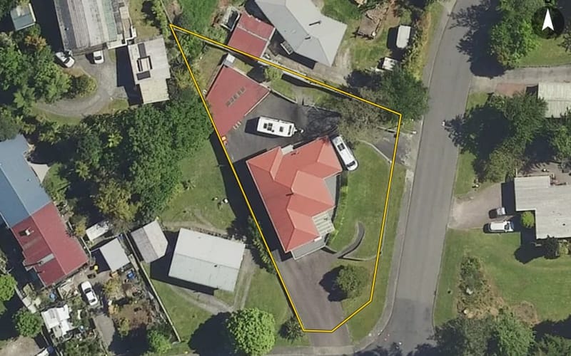 2 Russell Crescent
