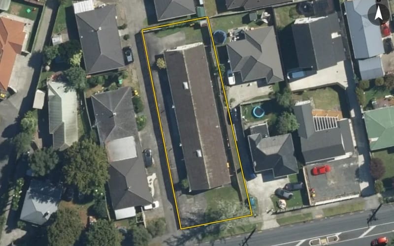 407 West Coast Road