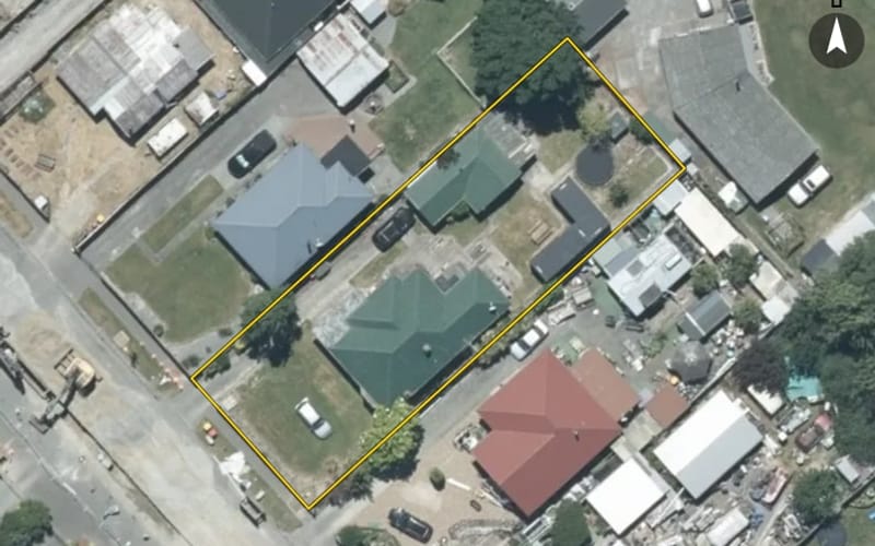 18 Saunders Road
