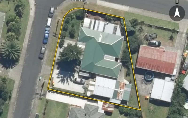 25 Parker Crescent