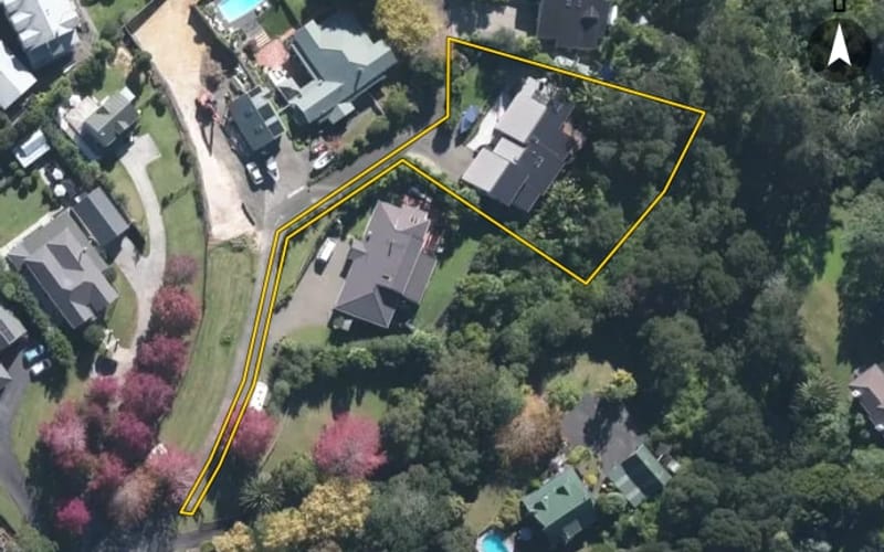 9 Manon Crescent