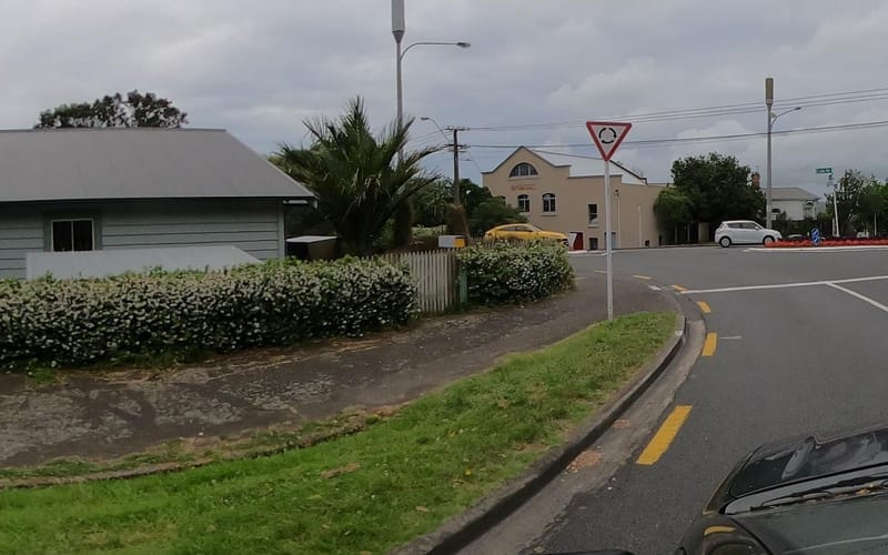 2/17 Albert Road
