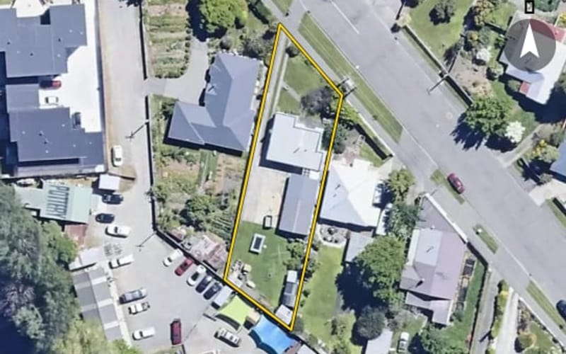 10 Dillons Point Road
