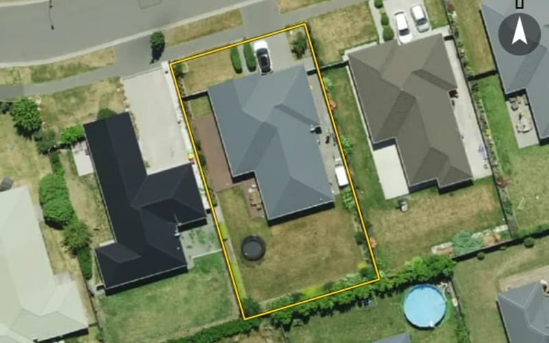 4 Lawrence Drive