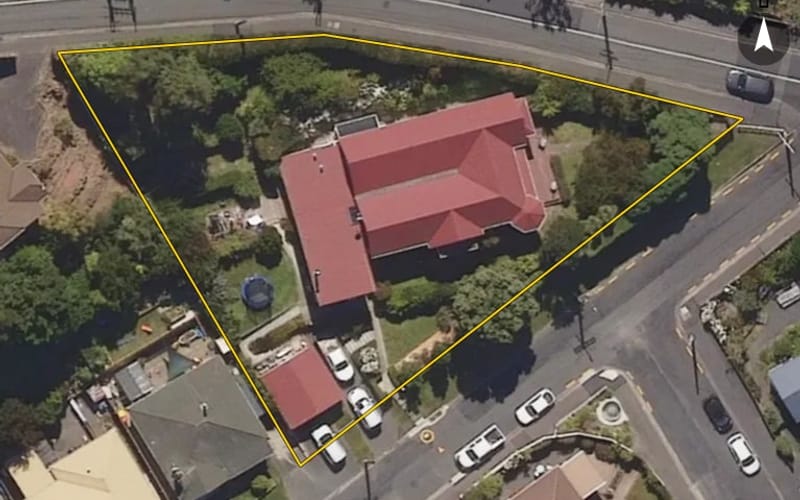 2 Motu Street