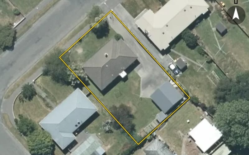10 Davis Crescent