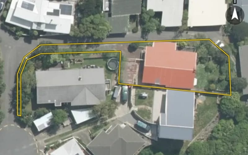 4 Laurent Place
