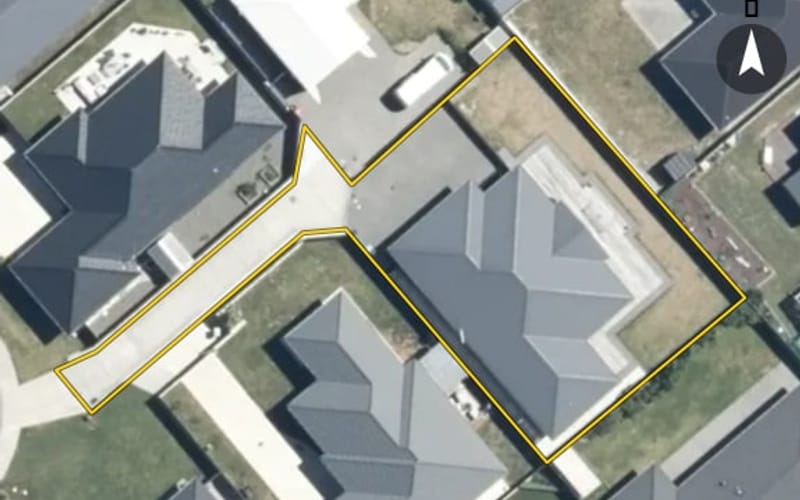 8 Dinneen Close