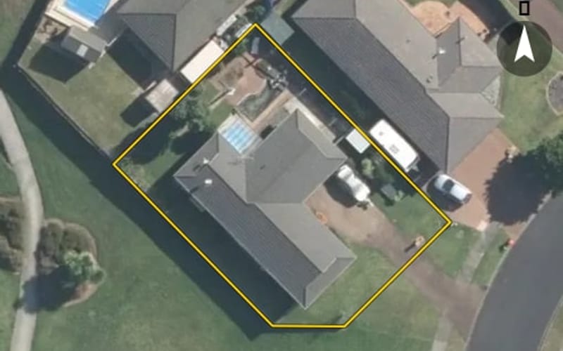 11 John Lister Close