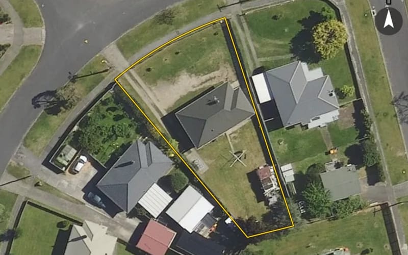 18 Manuka Crescent