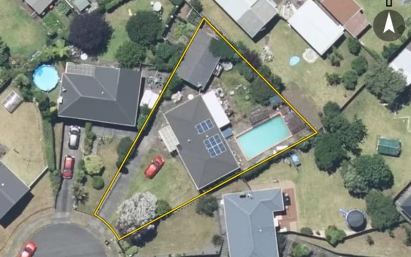 9 Balmoral Crescent