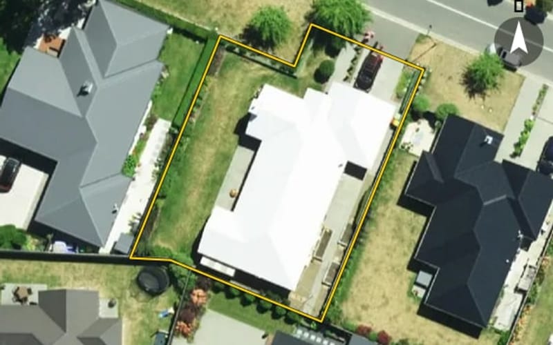 12 Oaks Drive