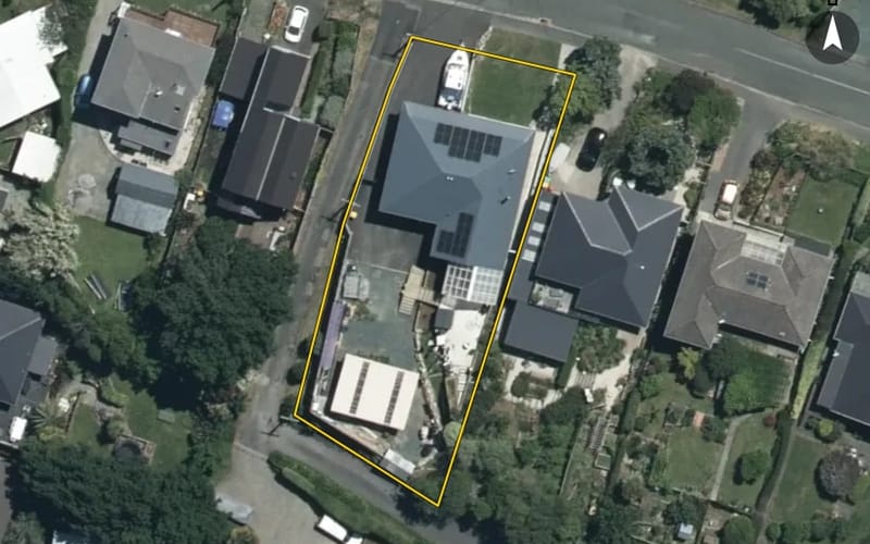 12 Stanley Crescent