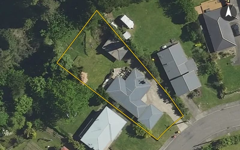 23 La Trobe Place