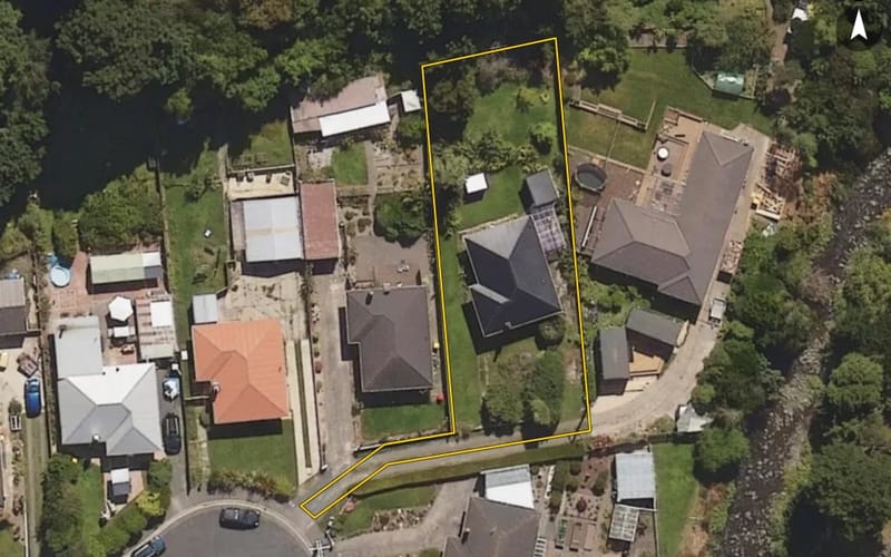 11 McGlashan Street