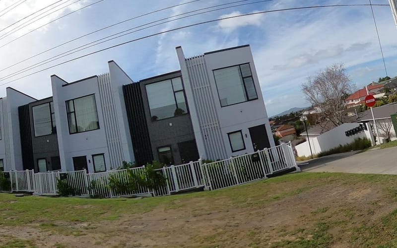 5/737 East Coast Road