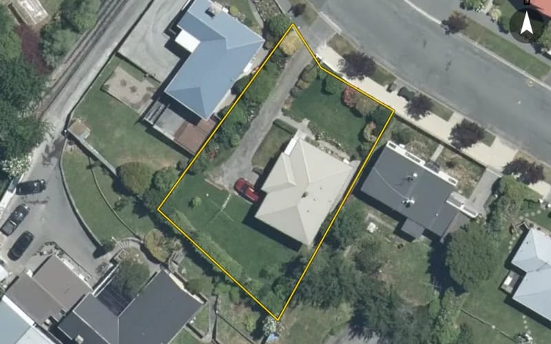 24 Hill View Crescent