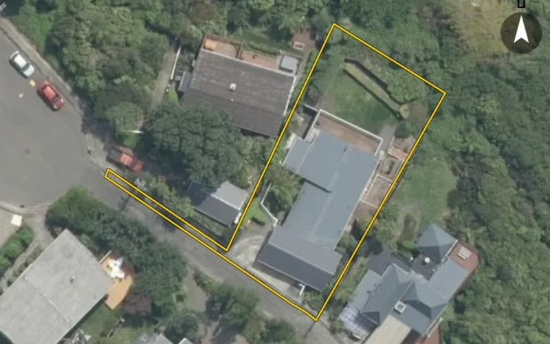 27 Voltaire Street