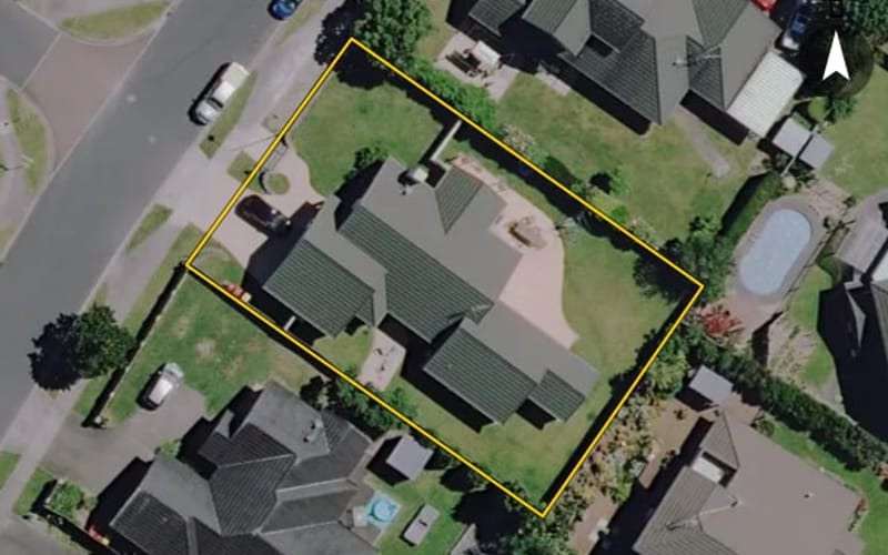 55 Cairns Crescent