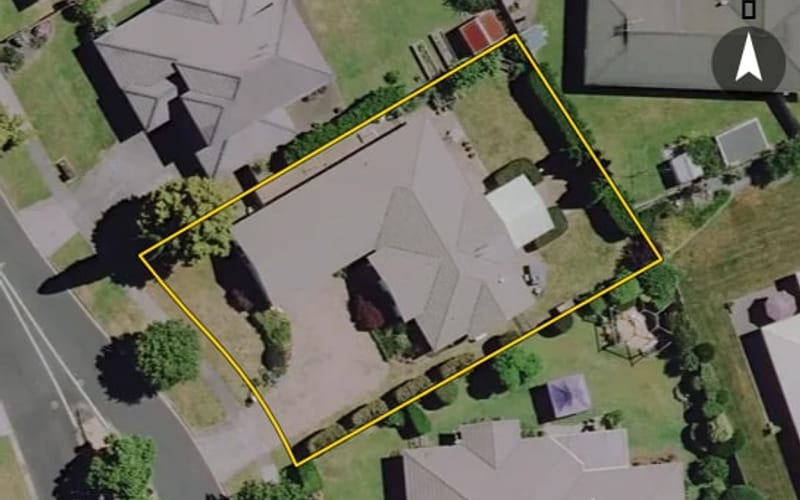 16 Admiral Crescent