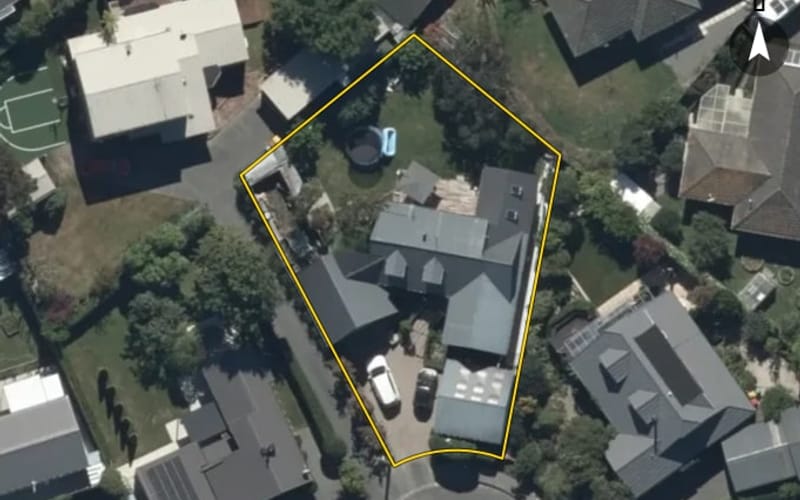 7 Bushby Place