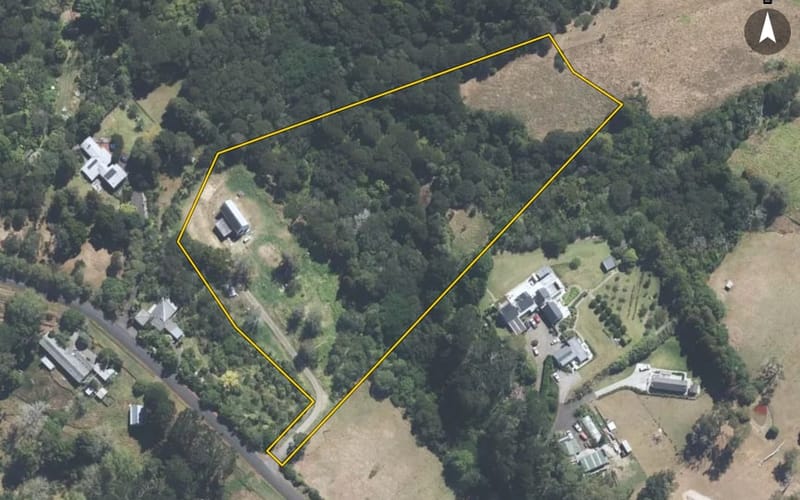 43 Whites Road