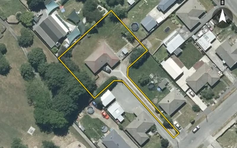 50 Davis Crescent