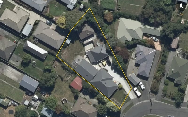13 Bourne Crescent