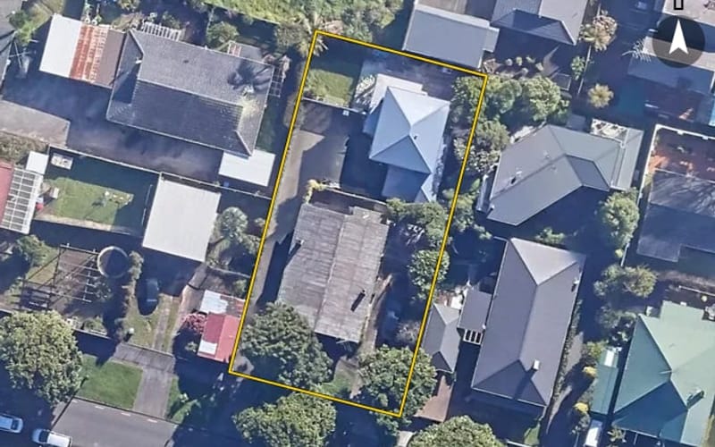 2A Jason Avenue